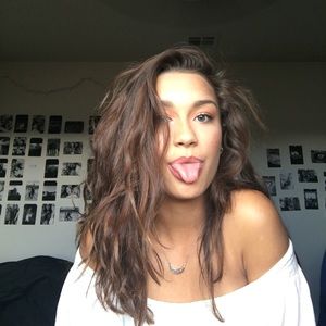 Meet your Posher, Liv